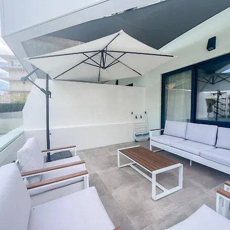 Oia By United Renters *
